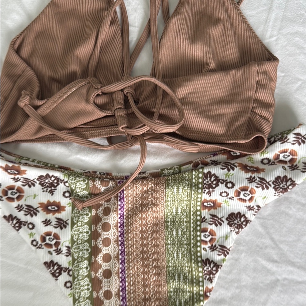 Zaful Multicolor Patterned Bikini - Picture 4 of 6